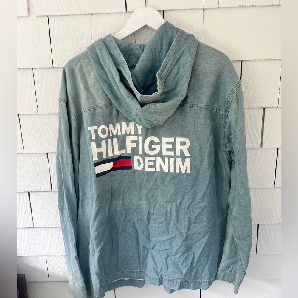 Tommy Hilfiger Men’s denim shacket/jacket- size XL